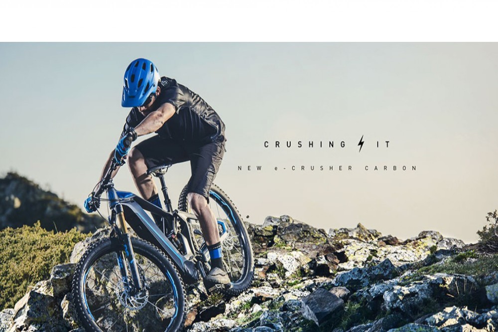 Nous avons re&ccedil;u le Mondraker e-Crusher RR ! Premier E-Mountain Bike tout suspendu TOUT carbone